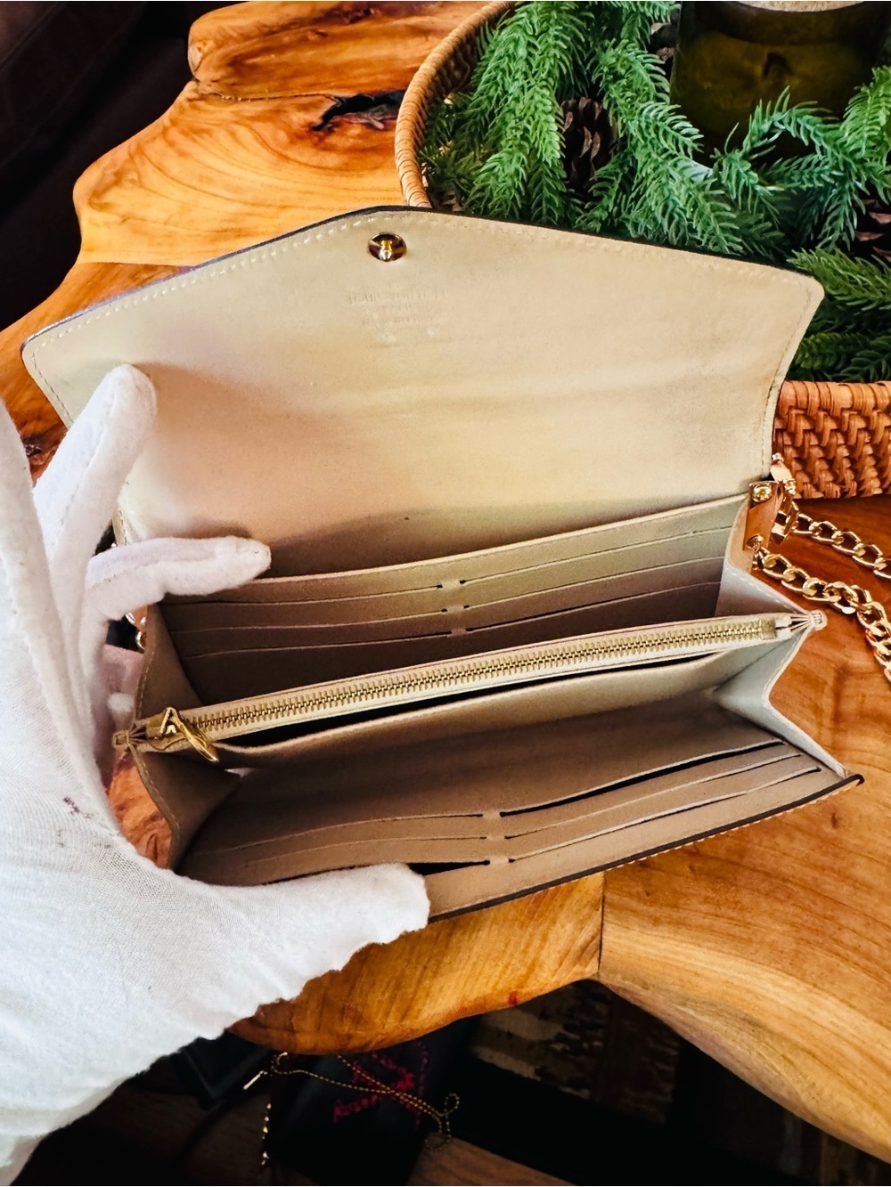 Louis Vuitton Monogram Vernis Portefeiulle Sarah Long Bifold converted 2014 - Picture 8 of 17